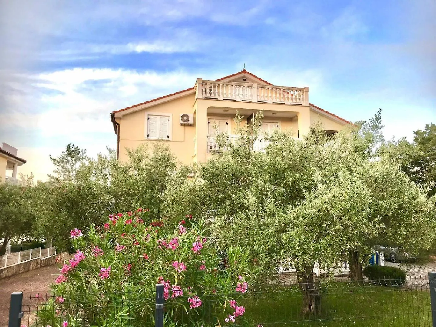 Seabreeze Apartment Porat
